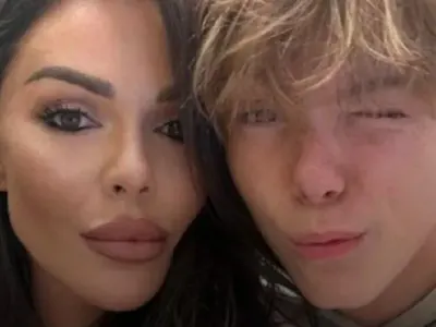 Галена плаща 11 бона за училището на големия си син!