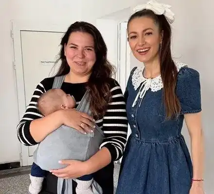 Гери Дончева кърми чуждо бебе