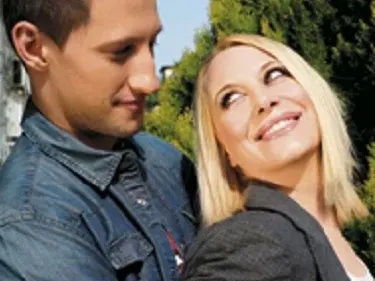 ГРОЗНО!! Попиляха 55-годишната Ваня Щерева в нета: Искаш мъж с 15 години по-млад?! А дали той иска да спи с леля си?! (ВИЖ ТУК)