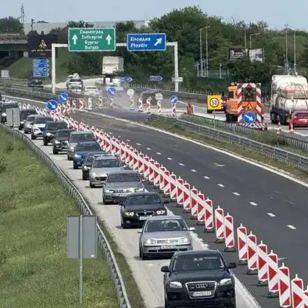 Хотелиери: Искаме незабавно спиране на ремонтите по АМ "Тракия"!