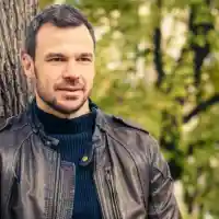 Иво Захариев става даскал