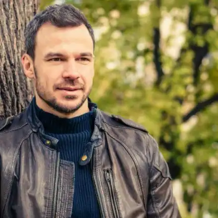 Иво Захариев става даскал