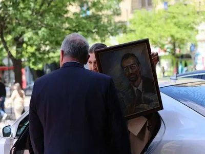 Изгониха с полиция ДПС-Доган от партийната централа