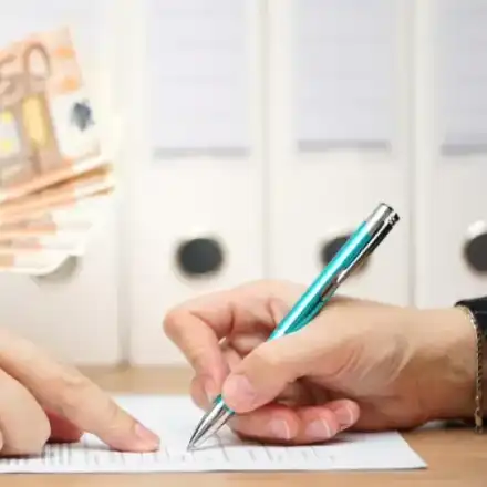 Leno – така започва краят на вашия дом. Схемата на една финансова институция, която превръща нуждата в капан, а домовете – в плячка