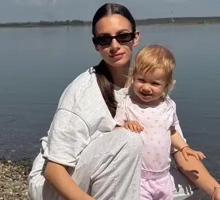 Мадлен Радуканова заведе бебето на село