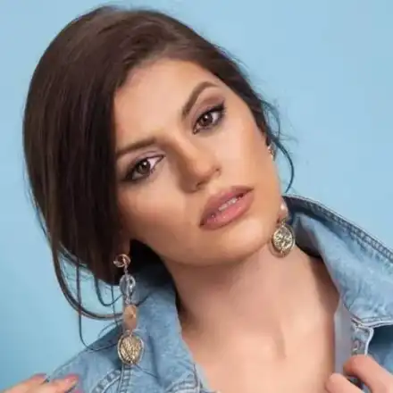 Михаела Филева: Израснах в страшна бедност