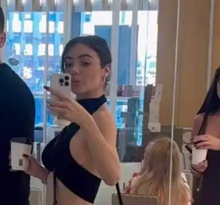 Митко Динев ще й скъса главата: Чалгарката Джия си показа г@лите ц*ци в Студентски град! (лошо й се пише - СНИМКИ)