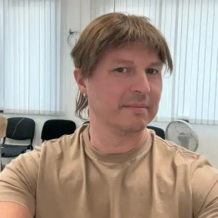 На Гъмзата му порасна коса