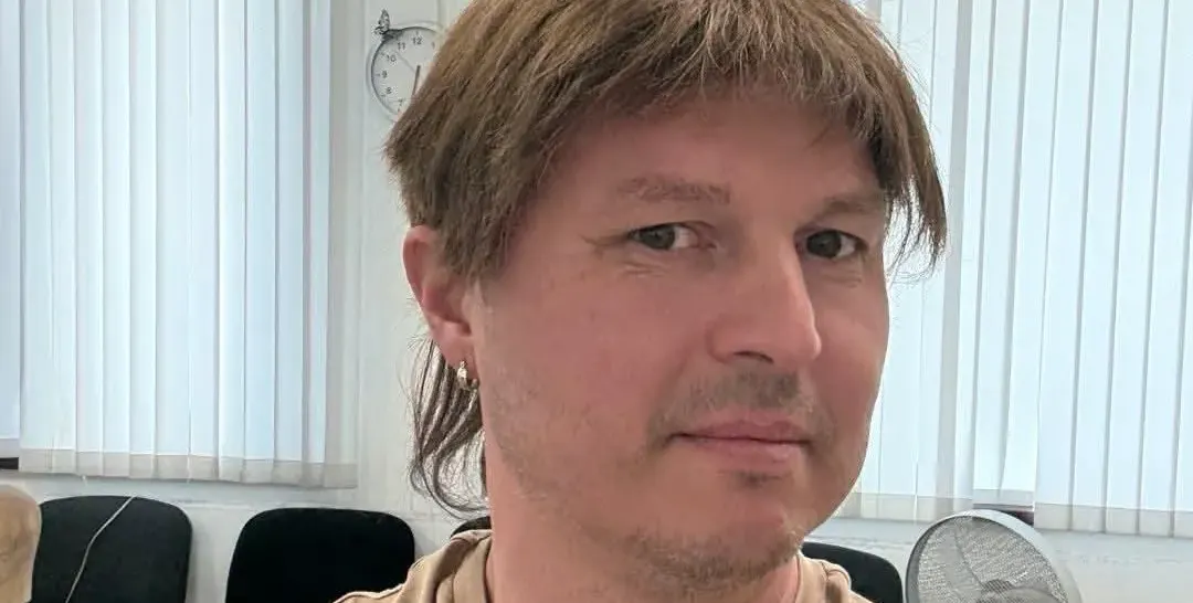 На Гъмзата му порасна коса