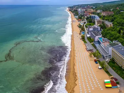 На Острова гърмят: Идете на това място в България с дълъг плаж и вечеря само за 8,5 паунда