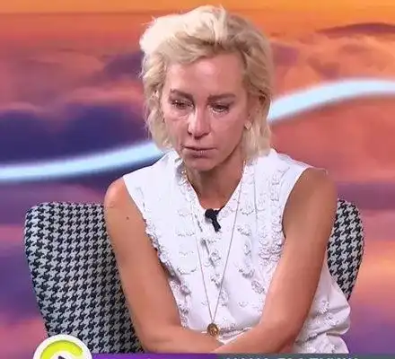 Нана Гладуиш през сълзи: Изгубих цялото си семейство