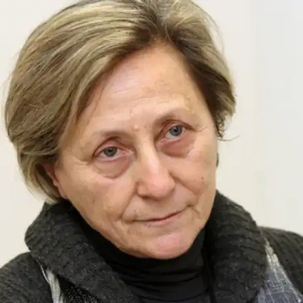 Нешка Робева на прага на 80-та си година: Не съм желязна, а ръждясала, скърцаща лейди