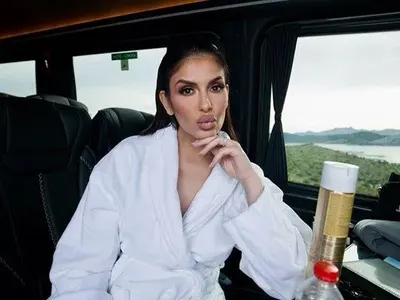 НЯМА ПРАЗНО: Нов богаташ глези Анелия и дъщерята на Коко Динев (СНИМКИ)