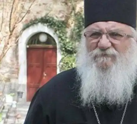 Отец Иван е отчаян:  Страх ме е да не ослепея!