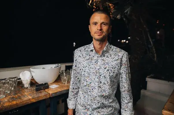 Писателят Иван Комита се венча тайно