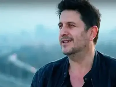 Полицията нахлу на гарата заради Асен Блатечки