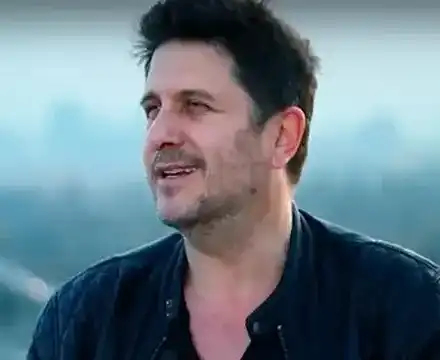 Полицията нахлу на гарата заради Асен Блатечки