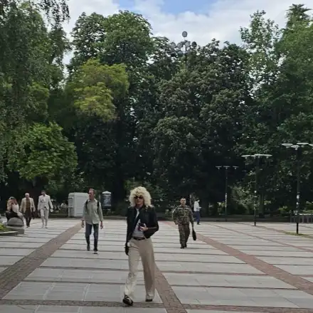 Принцесата на татко:  Щерката на президента се ползва с привилегии, които не й се полагат СНИМКИ