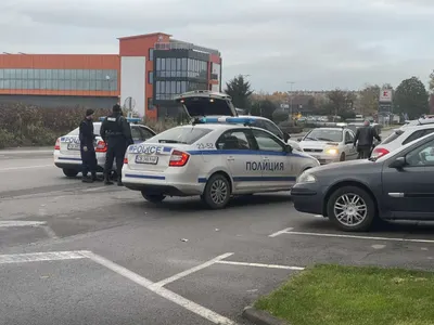 Пътник в кола, спряна от полицаи за проверка в Казанлък, глътна дрога и издъхна