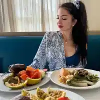 Райна преяжда в Доминикана