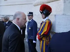 Росен Желязков изпрати папа Франциск, отива и при наследника му