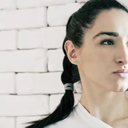 Сантра заработи в… сладкарница! (СНИМКИ)