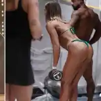 Сексбомба от "Островът" е КУЛТУРИСТКА  №1 на Балканите (Снимки)