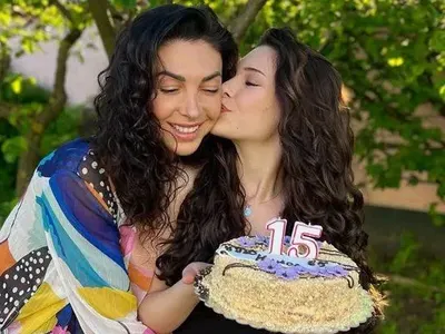 Щерката на Биляна Йотовска й е като сестра