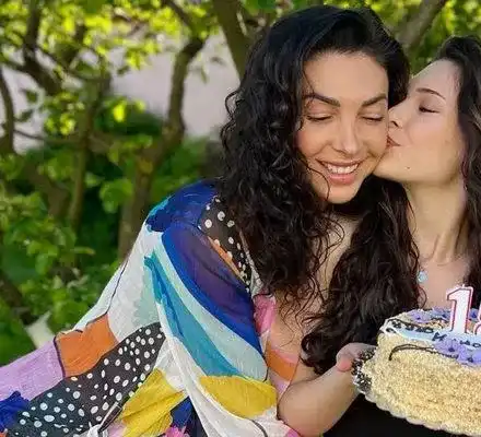 Щерката на Биляна Йотовска й е като сестра