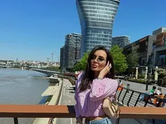 Щерката на Фатик показа гаджето в Сен Тропе (ФОТО)