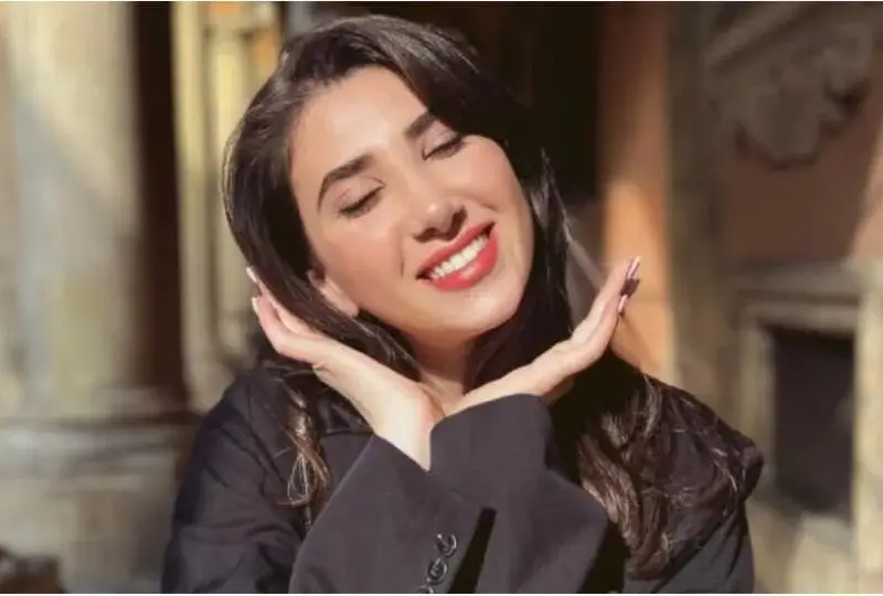 Синтия от „Ергенът”  се оказа щерка  на мафиот