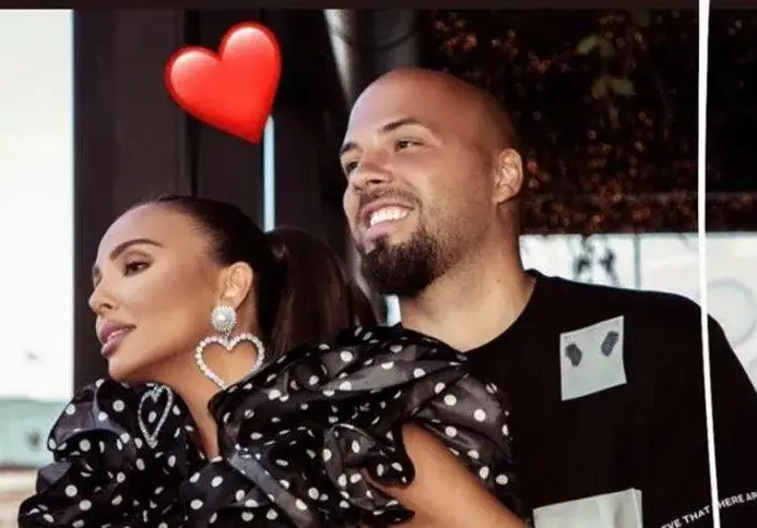 След 19 години любов: Николета Лозанова се омъжи тайно за Ники Михайлов