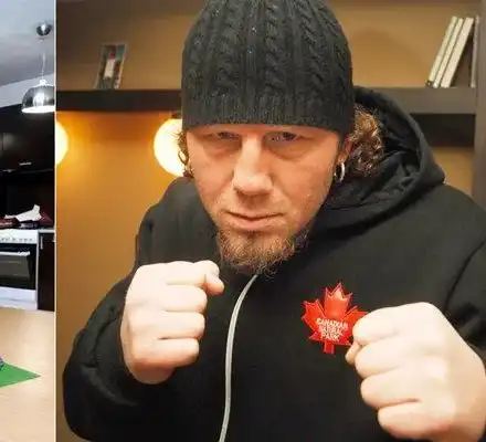 След като бе прегазен от кола: Коко Тайсъна с проходилка за ЧРД