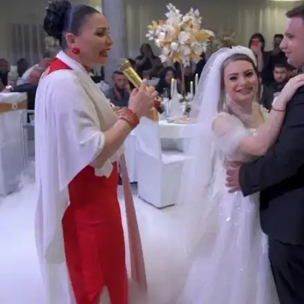 Софи Маринова даде 50 000 лева на племенницата за сватбата й