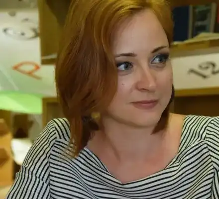 Стаси Айви блести в Кан, но мълчи за тайната си любов