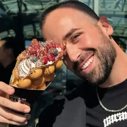 СВОБОДЕН Е: Вениамин кара две коли и търси идеалната жена