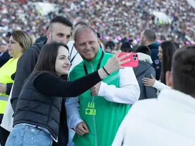 Технически гаф на косъм да провали финала на "Капките"  (МНОГО СНИМКИ)