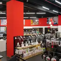 Техномаркет с по-голям и модерен магазин в Мол Марково тепе