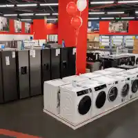 Техномаркет с по-голям и модерен магазин в Мол Марково тепе