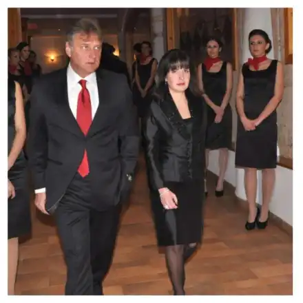 ТОТАЛЕН ПОТРЕС!! Не Жени Живкова иска развод, а мъжът й: Той подал молбата преди 2 години, а тя се дърпа и обжалва! (ВИЖ ТУК)