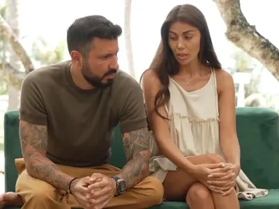 Тя пак е неадекватна!! Рупецова: Бившият ми агресира към мен, запорира ми сметките! (а човекът си взел собствените пари)