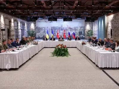 Украински преводач избяга в България по време на преговорите с Русия в Турция