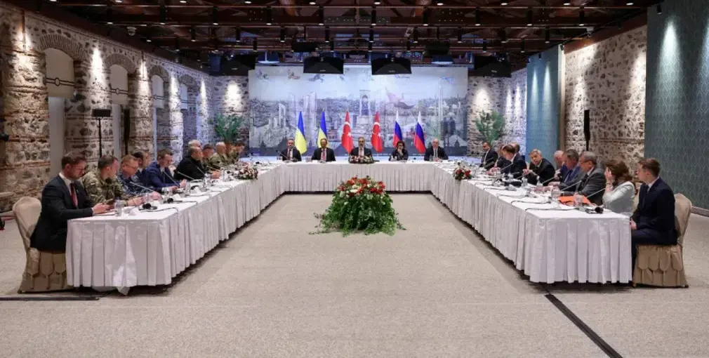 Украински преводач избяга в България по време на преговорите с Русия в Турция