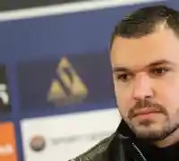 Валери Божинов пусна коремче