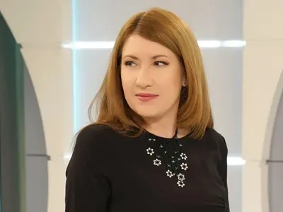 Внучката на Лидия Ковачева има още 3 сестри! Евгения Атанасова искала да е художник