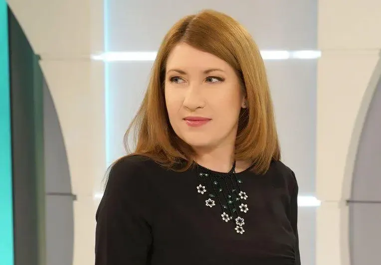 Внучката на Лидия Ковачева има още 3 сестри! Евгения Атанасова искала да е художник