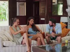 ЗАД КАДЪР: Рупецова се наежи на Мартин, заради Косара! (чепеларката бясна от симпатиите на Елвиса, той непукист)