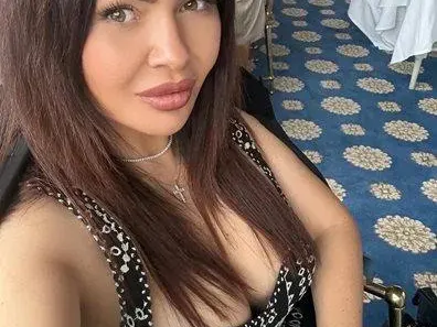 За имения й ден: Камбуров заведе Гергана на езерото Комо СНИМКИ