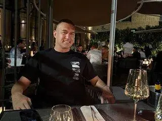 За имения й ден: Камбуров заведе Гергана на езерото Комо СНИМКИ