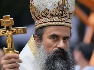 За какво патриархът харчи заплатата си от 12 000 лева?